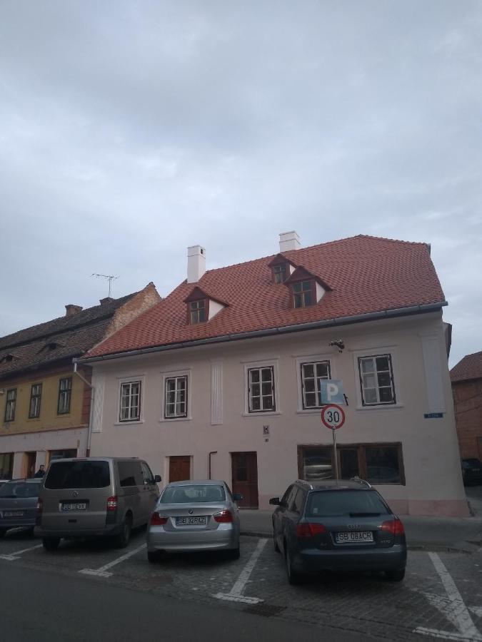 Ayoona Home Sibiu Exterior photo